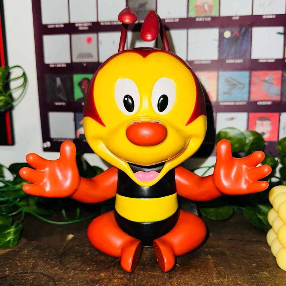 Disney Parks Spike the Bee Sipper Souvenir Cup WDW